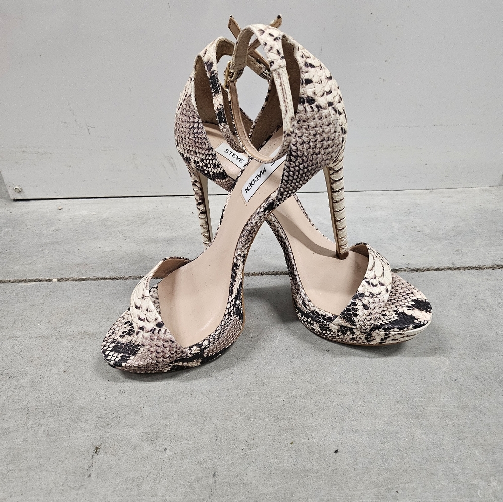 Steve Madden Python Print Heel Size 9 - image 2